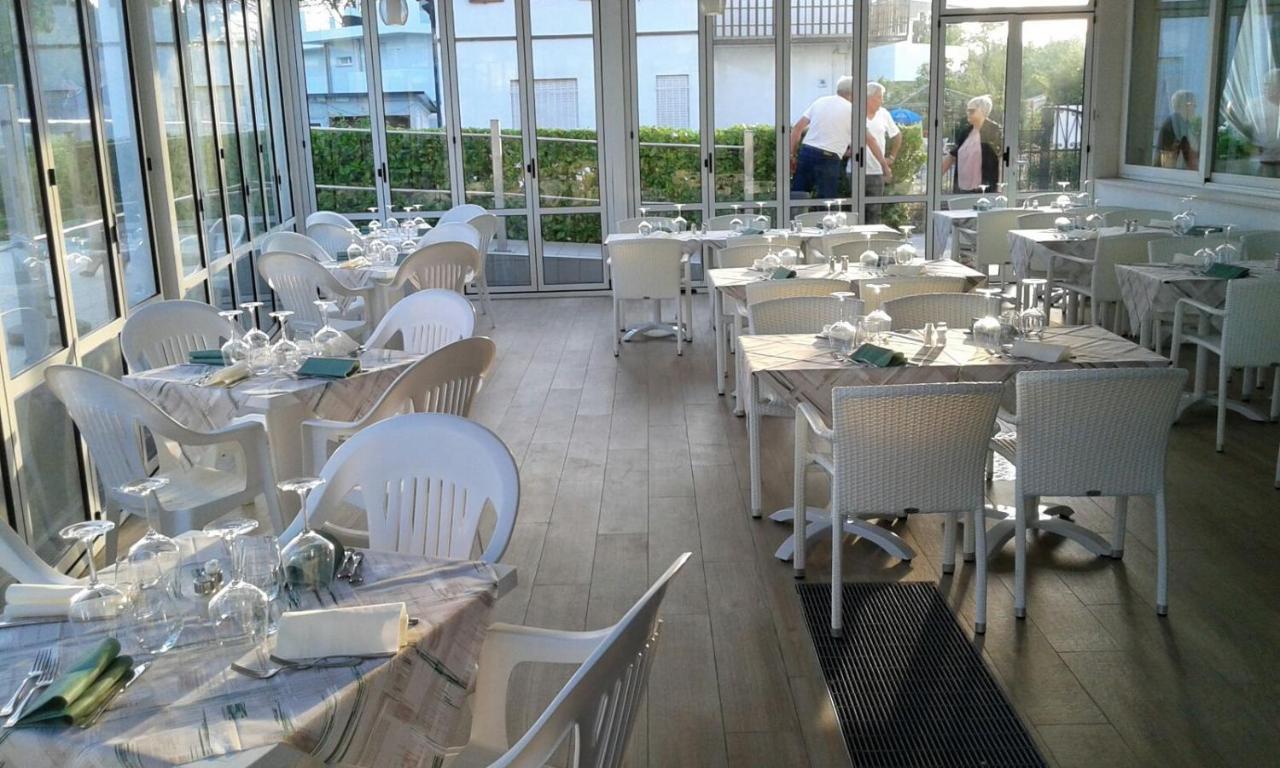 Oasi Verde Lido di Jesolo Ngoại thất bức ảnh